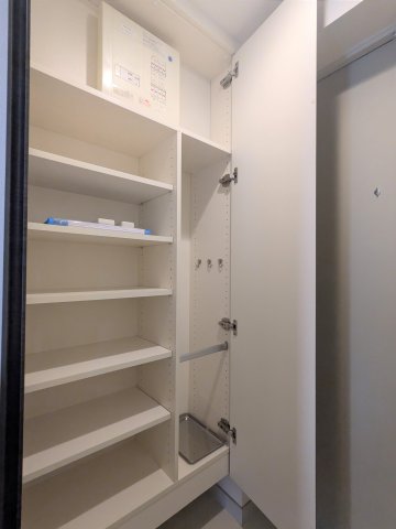 17/25 エントランス