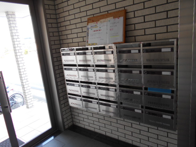 18/24 エントランス