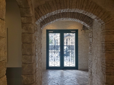 13/22 エントランス