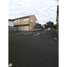 3/3 駐車場