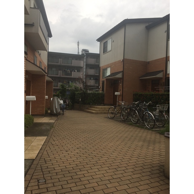 2/3 エントランス