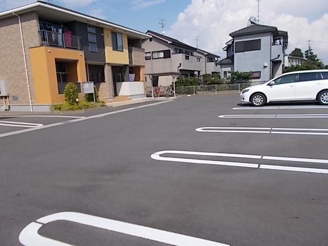 14/20 駐車場