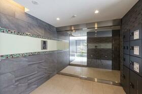 13/15 エントランス