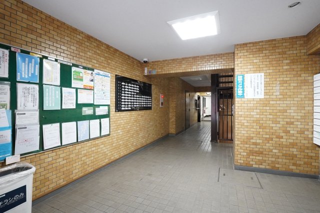 18/29 エントランス