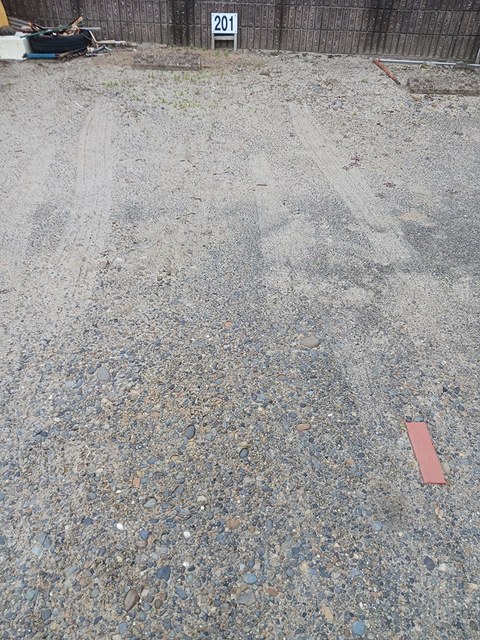2/8 駐車場