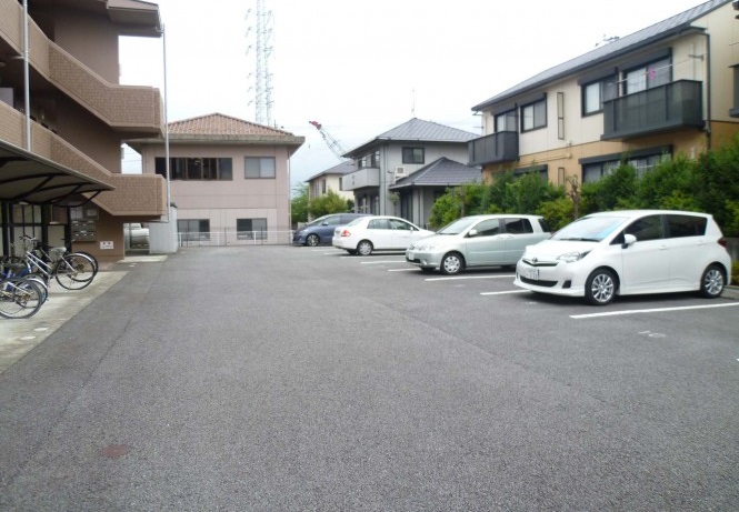 14/16 駐車場