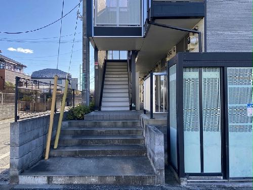 13/14 エントランス