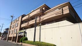 ケンジントンコート成田の外観