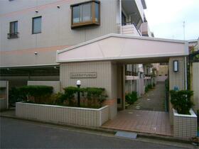 13/14 エントランス