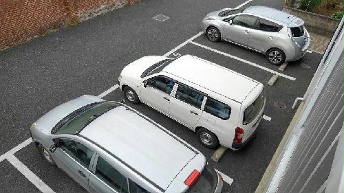 14/14 駐車場