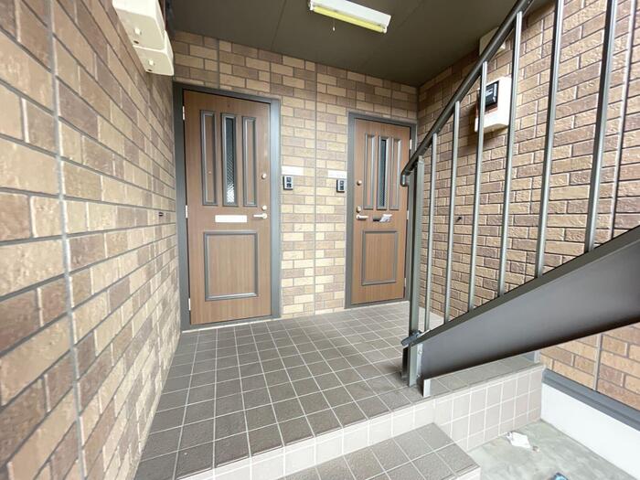 16/21 エントランス