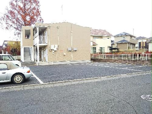 14/14 駐車場