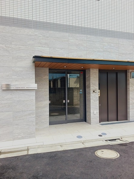 14/20 エントランス