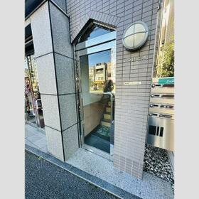 14/14 エントランス