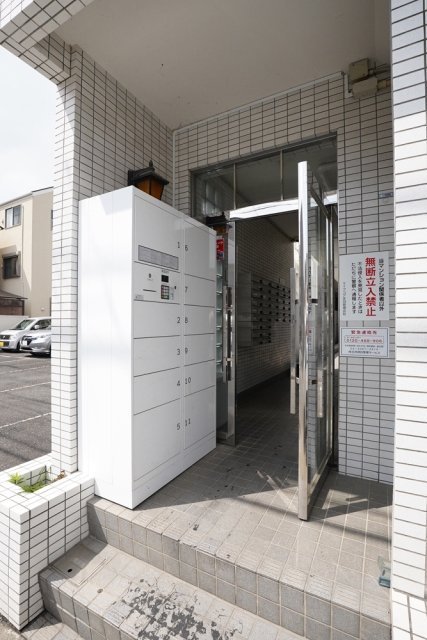 15/17 エントランス