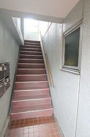 2/2 エントランス