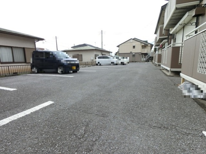 20/28 駐車場
