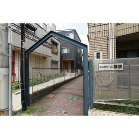 16/16 エントランス