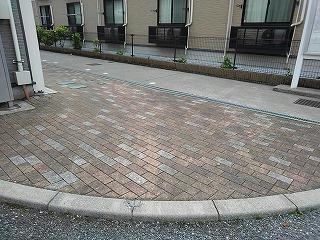 13/14 エントランス