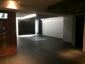 13/21 エントランス