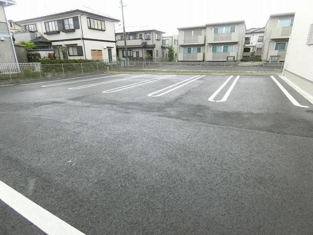 14/20 駐車場