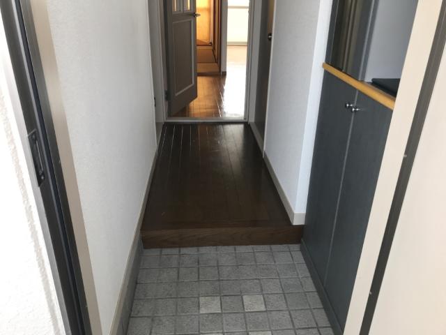 13/23 玄関