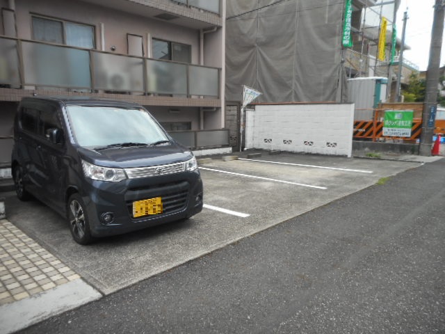 19/21 駐車場