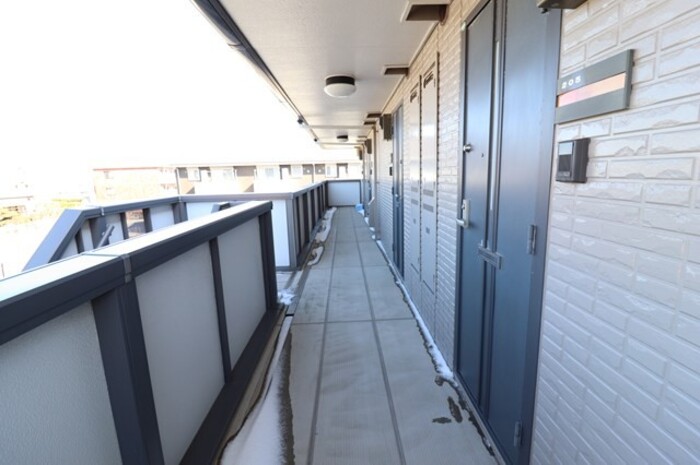 18/21 エントランス