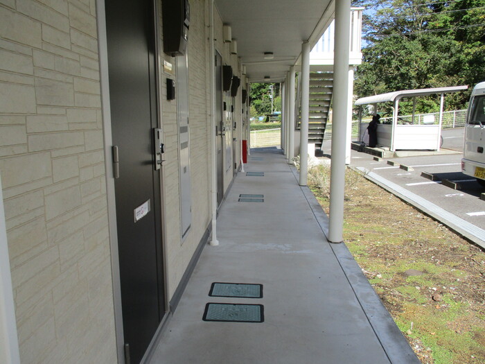 18/19 エントランス