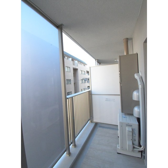 13/30 バルコニー