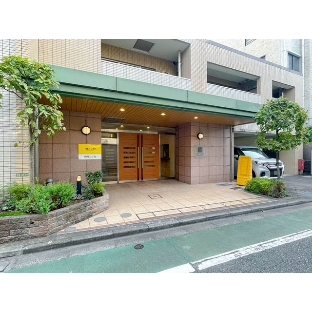 22/22 エントランス