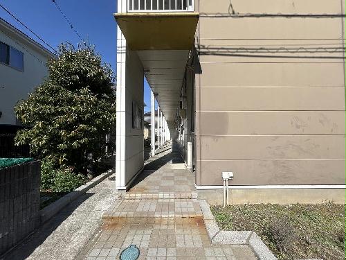 13/14 エントランス