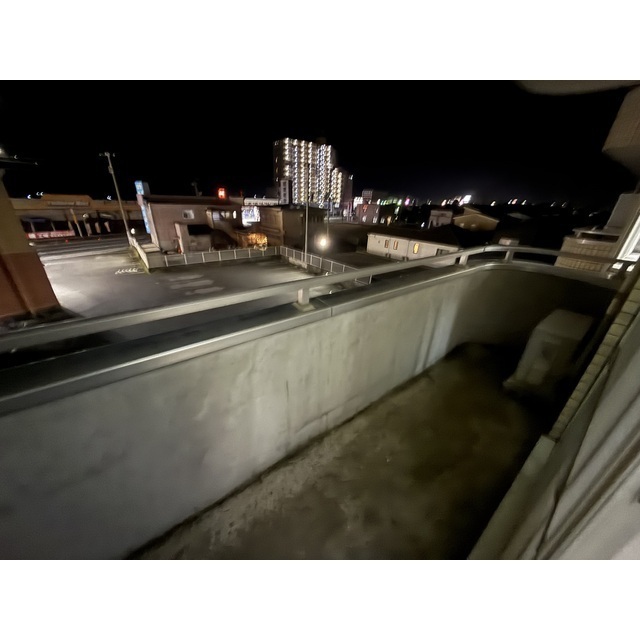 18/26 バルコニー