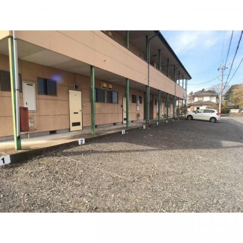 18/26 駐車場