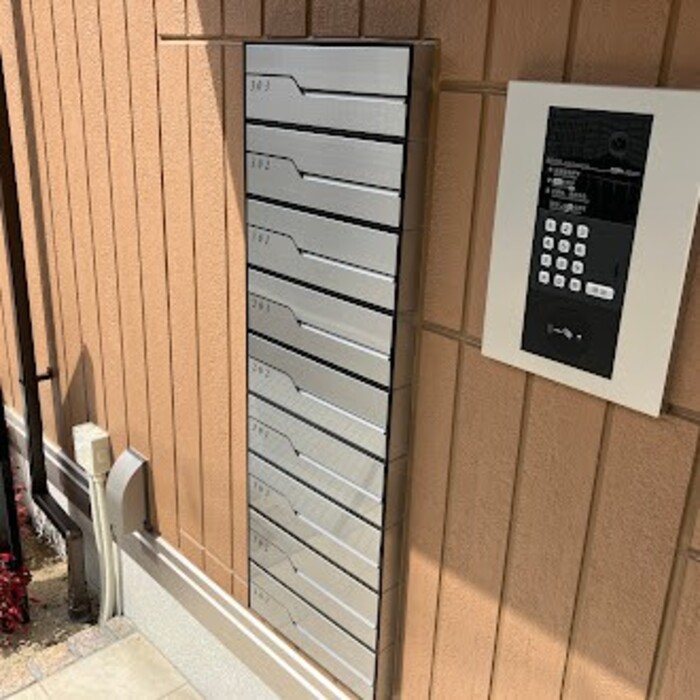 19/19 エントランス