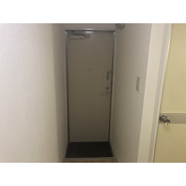 13/30 玄関