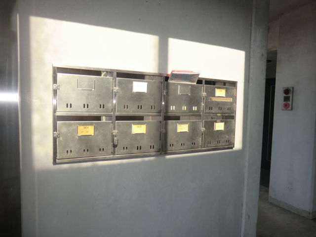 13/17 エントランス