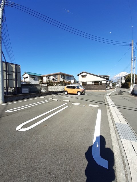 14/20 駐車場