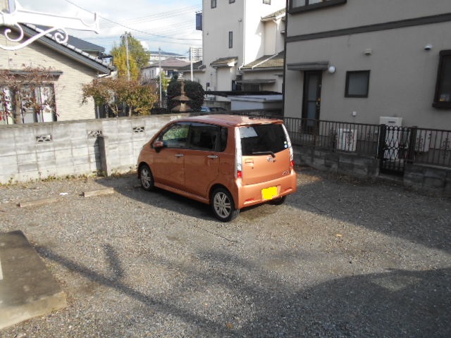 18/24 駐車場