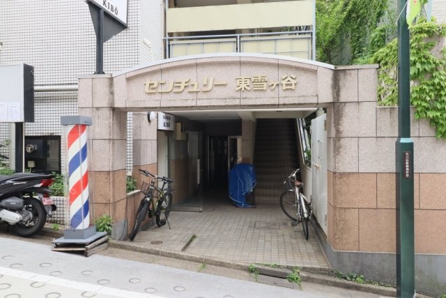 19/20 エントランス