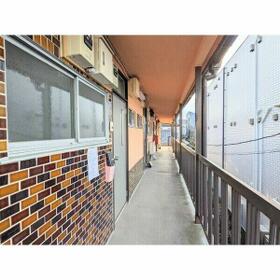 15/16 エントランス