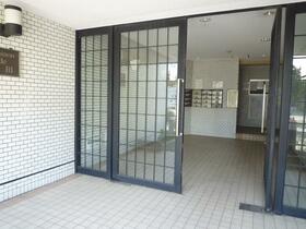 14/14 エントランス