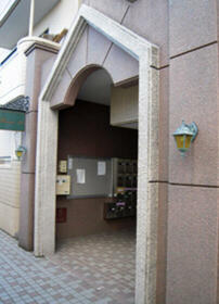 14/16 エントランス