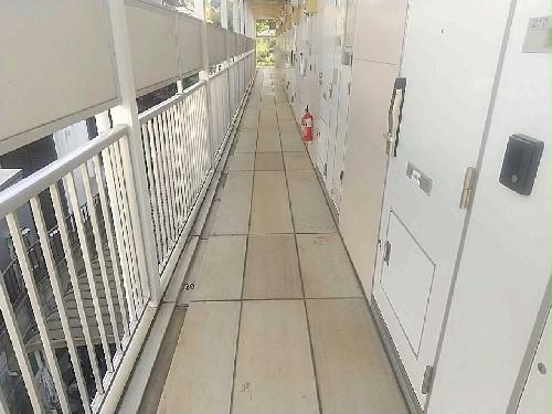 13/14 エントランス