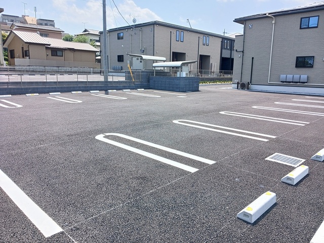 14/20 駐車場