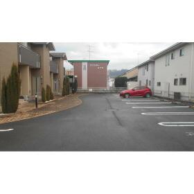 2/2 駐車場