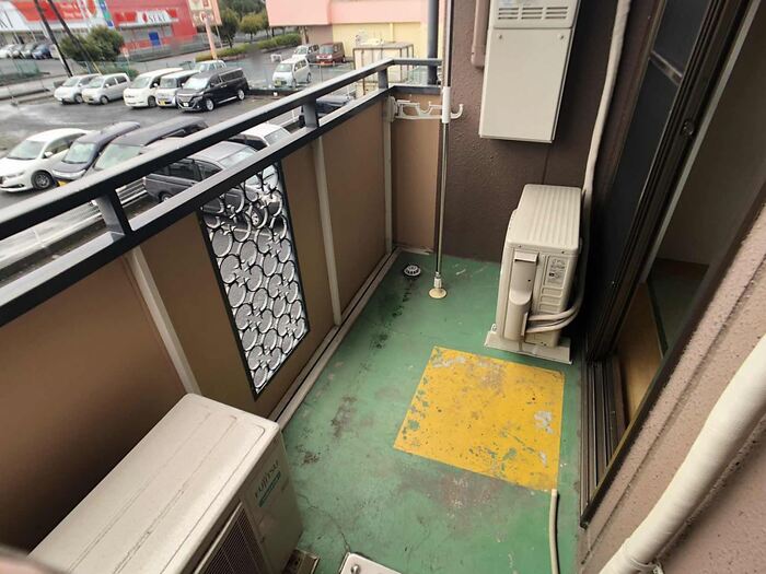 13/20 バルコニー