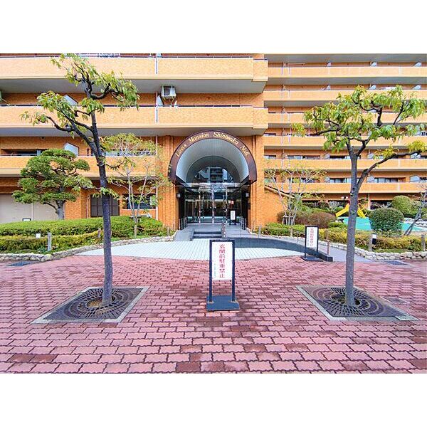 3/3 エントランス