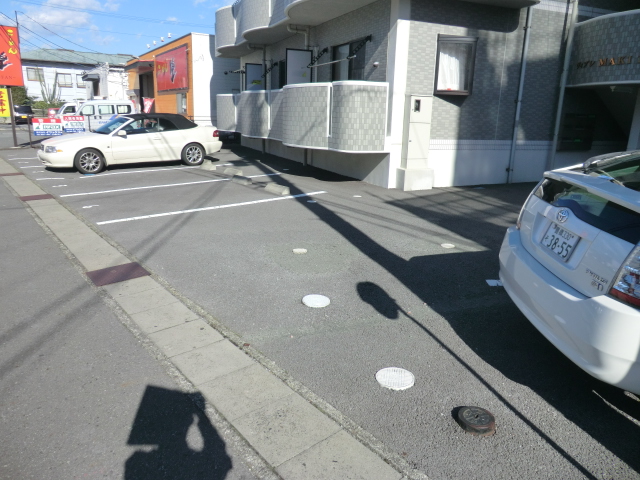 22/23 駐車場