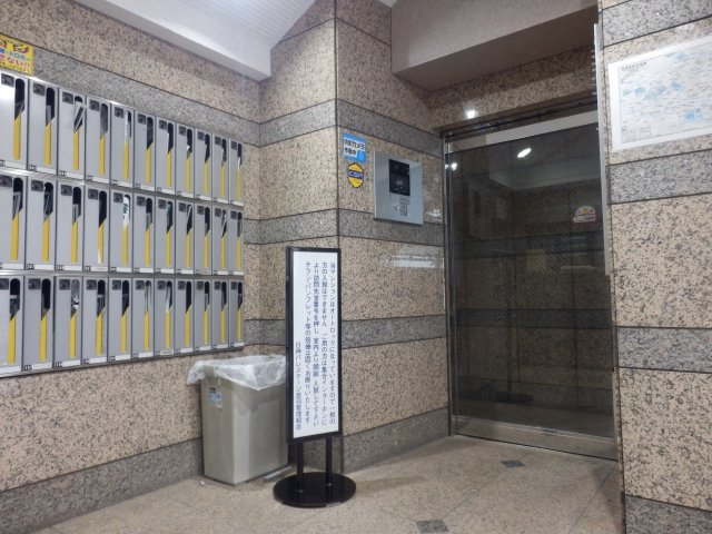 4/5 エントランス